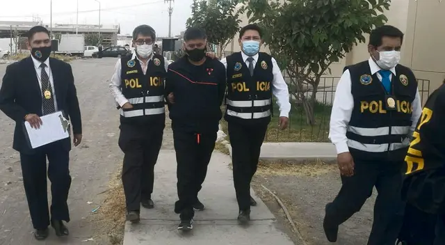 Orlando Arenas Puma será investigado por la comisión del delito flagrante contra la administración pública-cohecho pasivo propio. Orlando Arenas Puma será investigado por la comisión del delito flagrante contra la administración pública-cohecho pasivo propio.