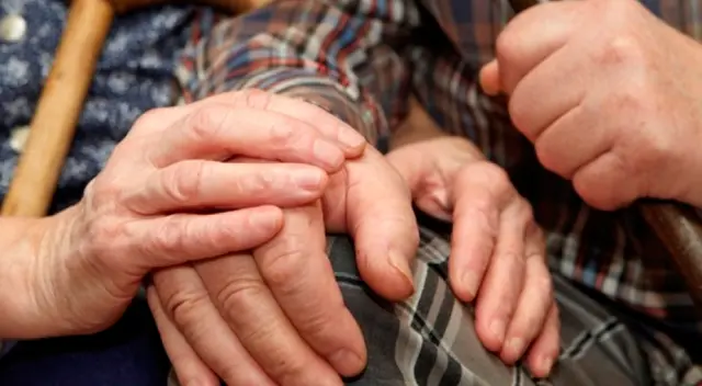 Esta población ha sido la más afectada durante esta pandemia, porque son vulnerables a enfermarse por el coronavirus. Esta población ha sido la más afectada durante esta pandemia, porque son vulnerables a enfermarse por el coronavirus.