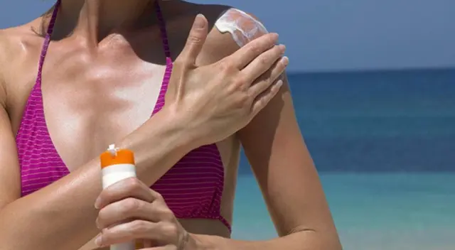 Los rayos ultravioleta pueden ser muy perjudiciales para la piel. Procura utilizar bloqueador solar y lentes con protección UV si vas a exponerte al sol.