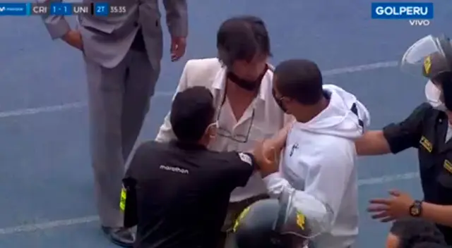 Ángel Comizzo tuvo fuerte intercambio de palabras.