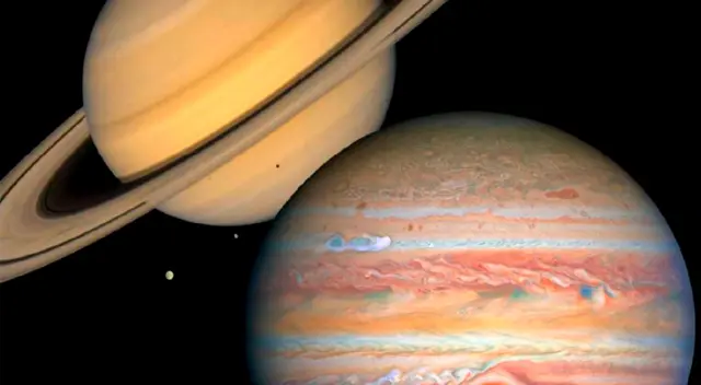 Júpiter aparecerá más brillante y será fácilmente visible. Saturno será un poco más débil y aparecerá un poco arriba y a la izquierda de Júpiter Júpiter aparecerá más brillante y será fácilmente visible. Saturno será un poco más débil y aparecerá un poco arriba y a la izquierda de Júpiter