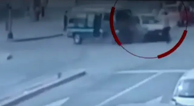 El inspector fue trasladado al Hospital Dos de Mayo. El inspector fue trasladado al Hospital Dos de Mayo.