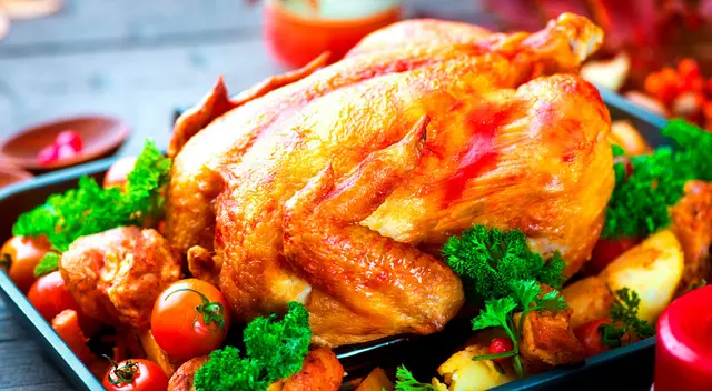 Sigue estas sencillas recetas para preparar el pavo navideño.