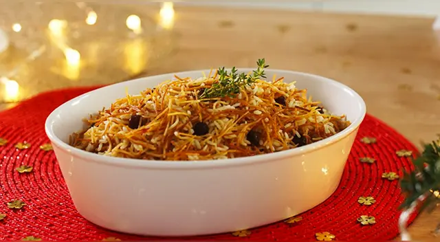 El arroz árabe es ideal para acompañar con carne de pollo, res o cerdo. El arroz árabe es ideal para acompañar con carne de pollo, res o cerdo.