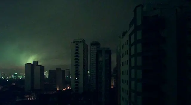 Usuarios señalan que apagón sucedió desde las 7 de la noche de este jueves.