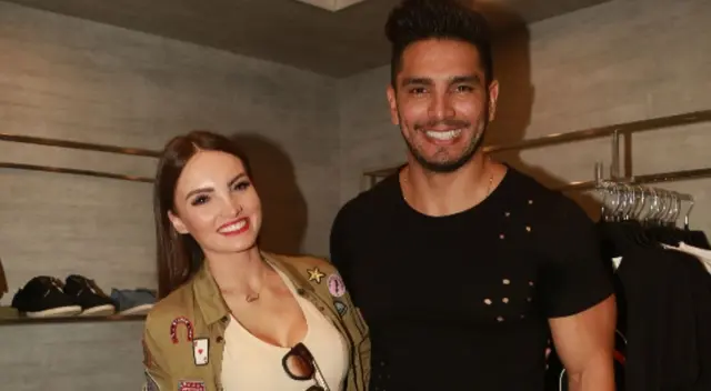 Rafael Cardozo contó en Estás en todas que le pedirá la mano a su enamorada Carol Reali mediante una forma especial, como los suelen hacer los brasileños para tener suerte. Rafael Cardozo contó en Estás en todas que le pedirá la mano a su enamorada Carol Reali mediante una forma especial, como los suelen hacer los brasileños para tener suerte.