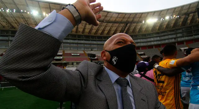 Roberto Mosquera reconoció el labor de los DT peruanos.