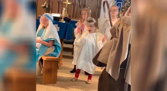 Niña se roba el show durante actuación por Navidad y el video causa furor