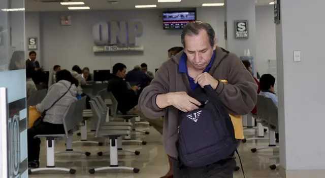 Si eres afiliado del Sistema Nacional de Pensiones podrás solicitar el retiro de tus aportes de la ONP y recibir el bono de 930 soles durante la pandemia. Si eres afiliado del Sistema Nacional de Pensiones podrás solicitar el retiro de tus aportes de la ONP y recibir el bono de 930 soles durante la pandemia.