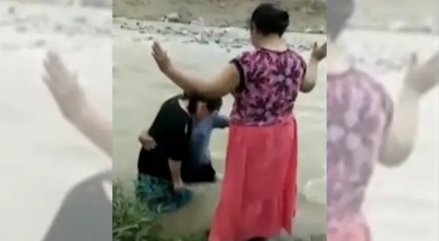 Fieles casi se ahogan en Huachipa.