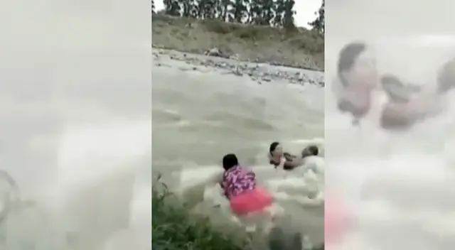 Fieles casi se ahogan en Huachipa.