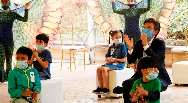 Sin salir de tu casa puedes consultar si tu hogar fue elegido para cobrar el Bono niños de 200 soles que entrega el programa Juntos del Midis. Sin salir de tu casa puedes consultar si tu hogar fue elegido para cobrar el Bono niños de 200 soles que entrega el programa Juntos del Midis.