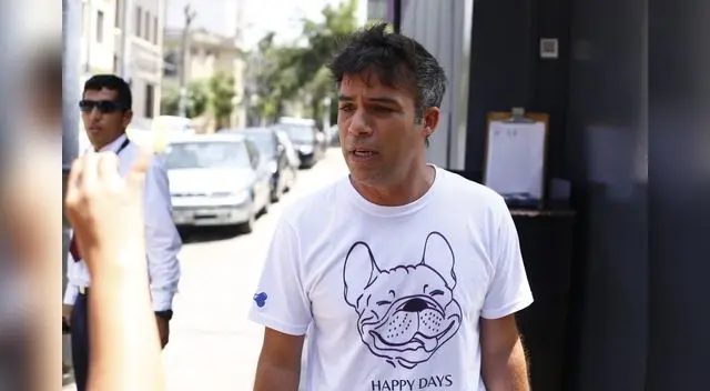 Renzo Schuller enternece a sus seguidores junto a su pequeño Igor. Renzo Schuller enternece a sus seguidores junto a su pequeño Igor.