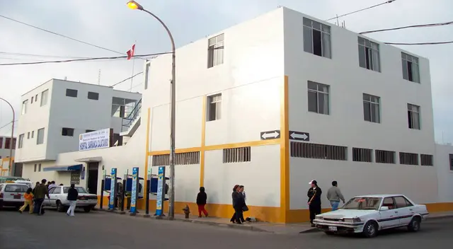 Debido a la gravedad de sus heridas por el fuego artificial, el menor tuvo que ser trasladado en ambulancia a un nosocomio de Lima para una intervención especializada. Debido a la gravedad de sus heridas por el fuego artificial, el menor tuvo que ser trasladado en ambulancia a un nosocomio de Lima para una intervención especializada.