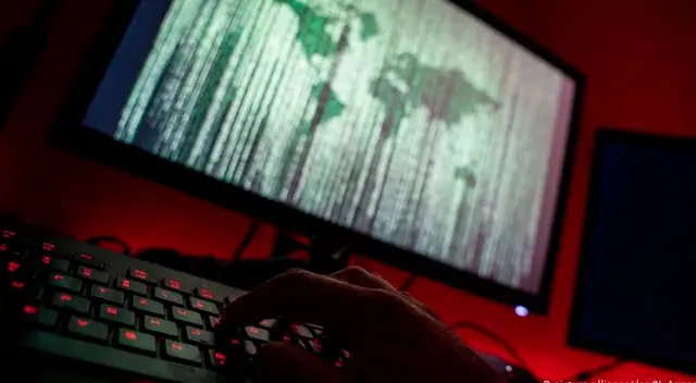 estafadores ofrecen vacuna contra el COVID-19 por internet