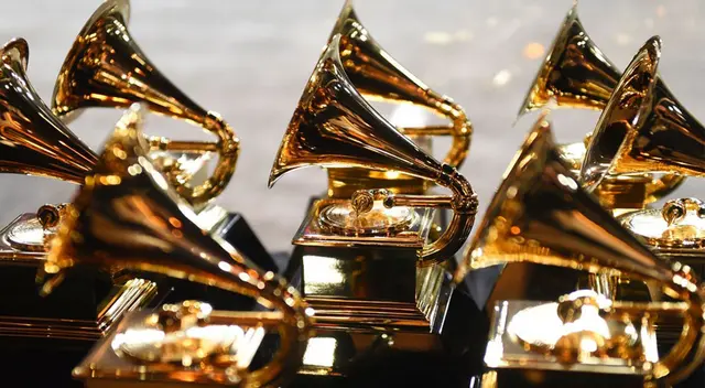 Posponen los premios Grammy por el aumento de casos de COVID-19. Posponen los premios Grammy por el aumento de casos de COVID-19.