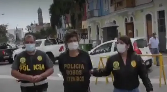 La detenida es una ciudadana española de 39 años. Cuenta con denuncias de robo y venta de drogas. La detenida es una ciudadana española de 39 años. Cuenta con denuncias de robo y venta de drogas.