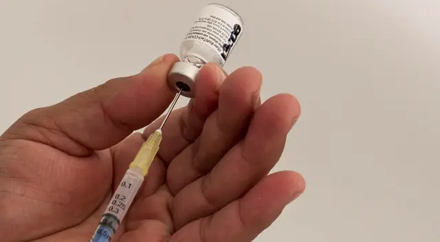 El laboratorio para la vacuna peruana se implementará aproximadamente a finales de junio. El laboratorio para la vacuna peruana se implementará aproximadamente a finales de junio.