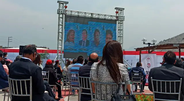 Según el último reporte que maneja la Municipalidad de Ate, existen 43.326 casos positivos de COVID-19 y son 1650 fallecidos por esta enfermedad a la fecha. Según el último reporte que maneja la Municipalidad de Ate, existen 43.326 casos positivos de COVID-19 y son 1650 fallecidos por esta enfermedad a la fecha.