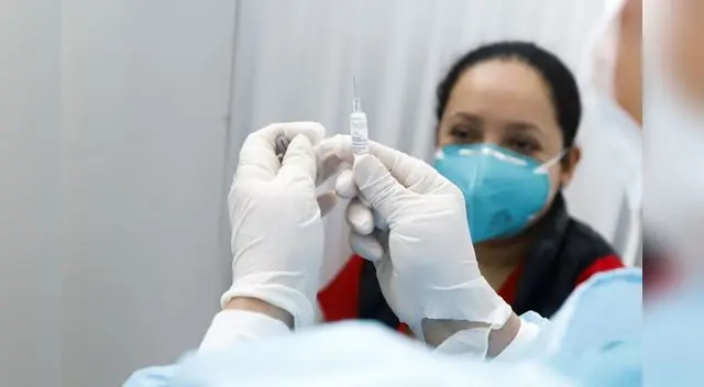 Este enero llegará al país un millon de dosis de vacunas del laboratorio chino Sinopharm. Foto: Presidencia del Perú