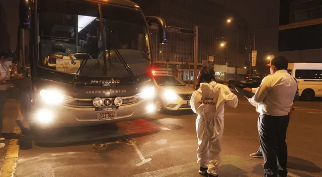 Indecopi realiza operativo a buses con servicio “full day”. Indecopi realiza operativo a buses con servicio “full day”.