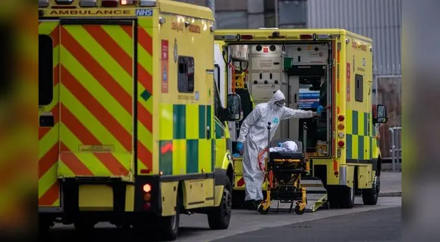 La nueva variante del Reino Unido fue la causa del endurecimiento de las medidas contra la COVID-19.