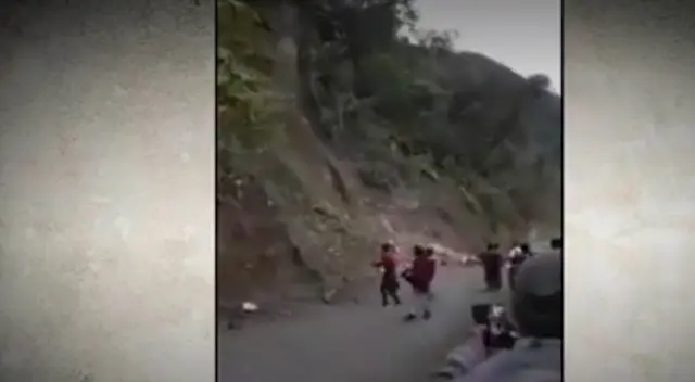 Un cerro se desplomó por las fuertes lluvias Un cerro se desplomó por las fuertes lluvias