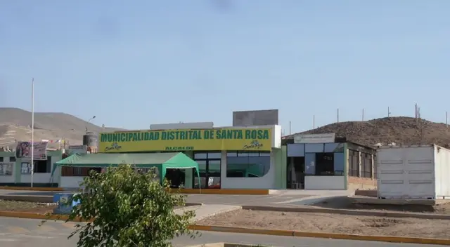 Una mujer denunció que fue víctima de 3 estafadores que se hicieron pasar por trabajadores dela Municipalidad de Santa Rosa.