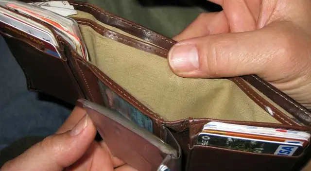 No usas bien tu tarjeta de crédito y tus deudas son cíclicas. No usas bien tu tarjeta de crédito y tus deudas son cíclicas.