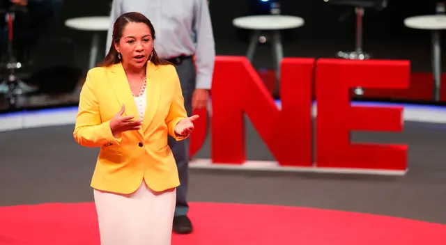 Nidia Vílchez lamentó la no inscripción del APRA a las elecciones 2021.