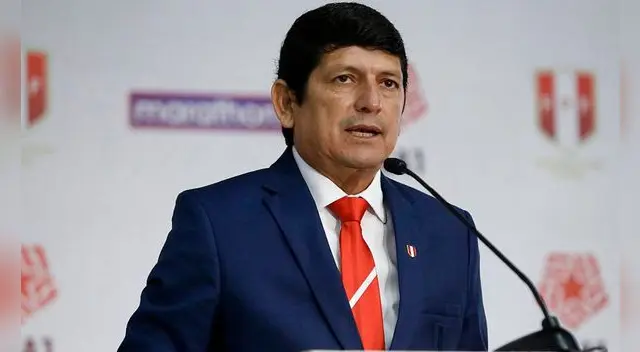 Agustín Lozano asumió la presidencia de la FPF en 2018. Agustín Lozano asumió la presidencia de la FPF en 2018.