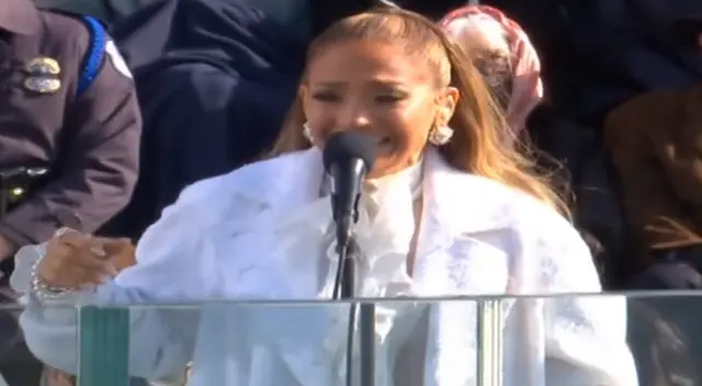 Jennifer López tiene emotiva presentación durante toma de mando de Joe Biden. Jennifer López tiene emotiva presentación durante toma de mando de Joe Biden.