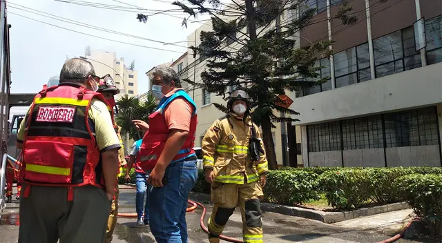 Incendio en Lince. Incendio en Lince.