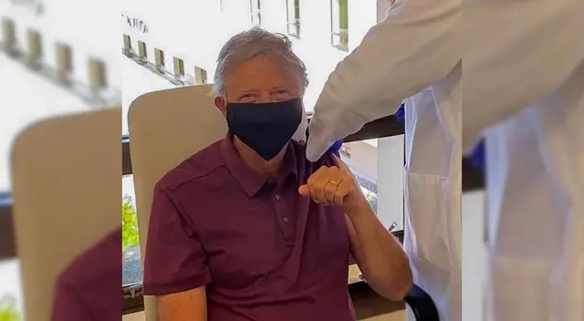 Bill Gates recibió la primera dosis de la vacuna contra el COVID-19. Bill Gates recibió la primera dosis de la vacuna contra el COVID-19.