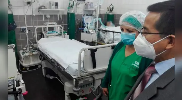 Lima y Callao ya no tienen camas UCI con ventilador mecánico, advierte Defensoría del Pueblo.