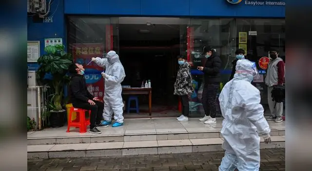 La crisis se agrava por la escasez de camas disponibles, que no dan abasto en un país que de momento tiene el promedio de casos nuevos más alto del mundo. La crisis se agrava por la escasez de camas disponibles, que no dan abasto en un país que de momento tiene el promedio de casos nuevos más alto del mundo.