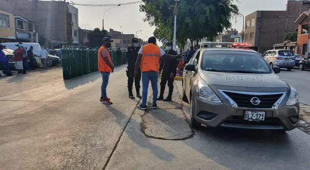 Recarga de oxígeno en el Callao. Recarga de oxígeno en el Callao.