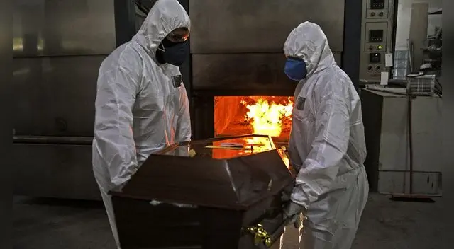 Según reportes oficiales, desde el 1 de enero de 2021 se han contabilizado más de 4.000 muertes por el nuevo coronavirus en Los Ángeles. Según reportes oficiales, desde el 1 de enero de 2021 se han contabilizado más de 4.000 muertes por el nuevo coronavirus en Los Ángeles.