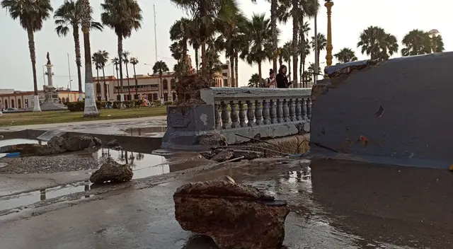 Cibernautas evidenciaron el oleaje anómalo en La Perla. Cibernautas evidenciaron el oleaje anómalo en La Perla.