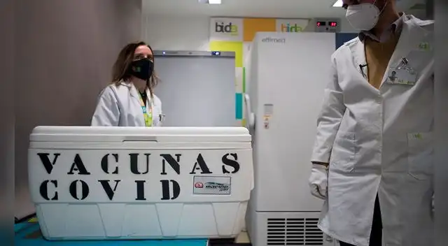 Manolo Fernández y Mirko Zimic presentarán los resultados de los estudios de la vacuna peruana en animales. Manolo Fernández y Mirko Zimic presentarán los resultados de los estudios de la vacuna peruana en animales.