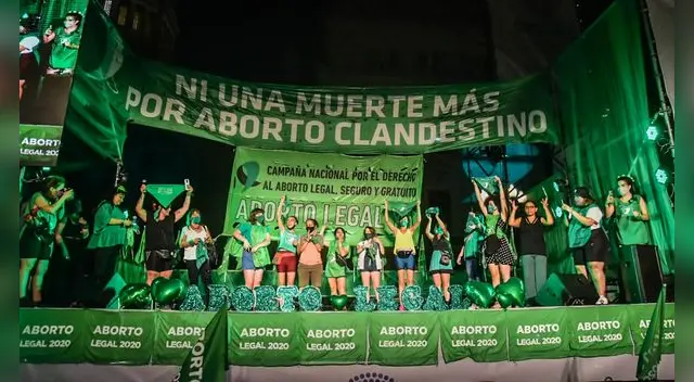 La ley del aborto entra en vigor este domingo en Argentina. La ley del aborto entra en vigor este domingo en Argentina.