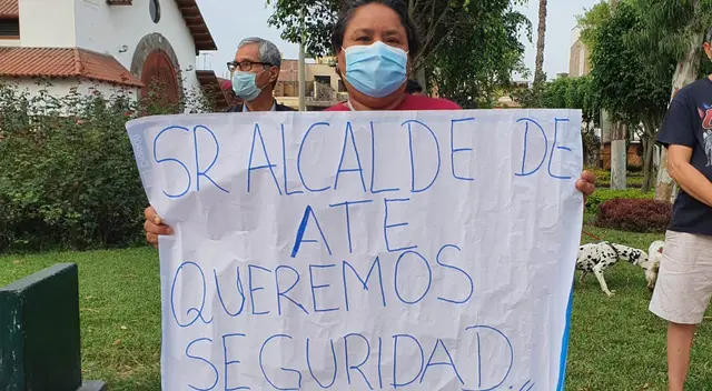 Los vecinos denuncian constantes robos y ausencia del serenazgo del distrito. Los vecinos denuncian constantes robos y ausencia del serenazgo del distrito.