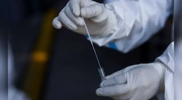 Autoridades de Beijing también realizan test a viajeros. Autoridades de Beijing también realizan test a viajeros.