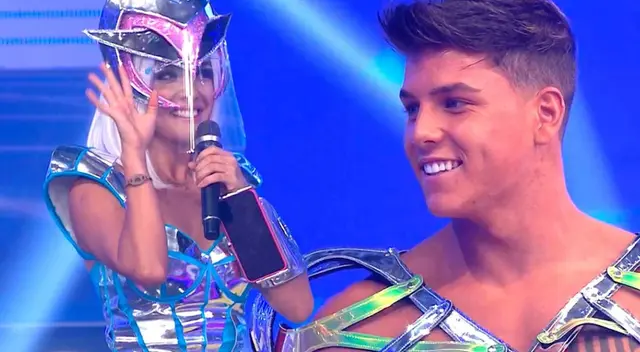 La modelo Rosángela Espinoza se mostró emocionada por el ingreso de Tomi Narbondo a EEG y prometió hacer un TikTok con él pronto.