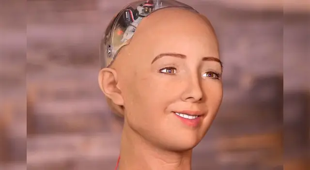 China está innovando para adaptarse a la pandemia de COVID-19 y ahora contará con la ayuda de Sophia. China está innovando para adaptarse a la pandemia de COVID-19 y ahora contará con la ayuda de Sophia.