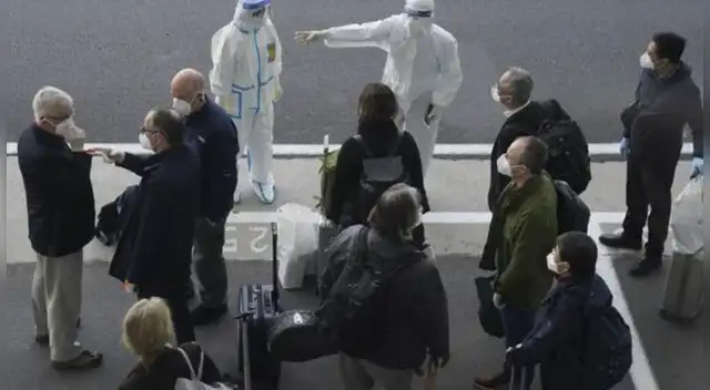 La cifra oficial de fallecidos en China es de 4.636, la gran mayoría de ellos en Wuhan, según la agencia AFP.