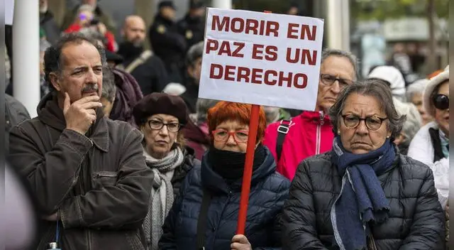 En caso de veto presidencial, los diputados pueden superarlo con una segunda votación. En caso de veto presidencial, los diputados pueden superarlo con una segunda votación.