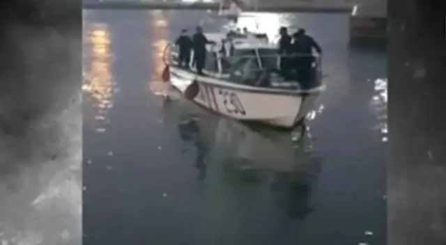 18 personas fueron intervenidas en un yate mientras celebraban con bebidas alcohólicas.