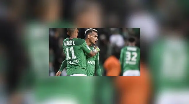 Felicitan a Trauco por el gol de la victoria ante Niza. Felicitan a Trauco por el gol de la victoria ante Niza.