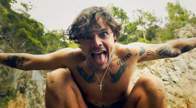 El cantante Harry Styles se ha convertido en uno de las artistas más exitosas en los últimos años, y hacemos un recuento de sus temas más conocidos.